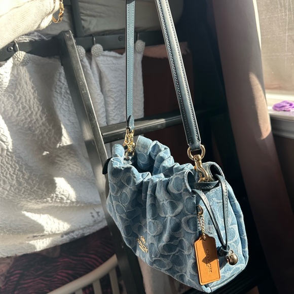 🩵 COACH Faye Denim Shoulder Bag 🩵 - Picture 2 of 8